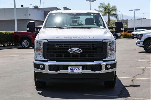 Oxford White 2026 Ford F-250 XL
