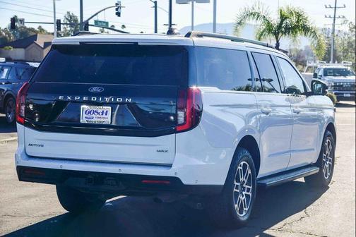 2025 Ford Expedition Max Active 4x4