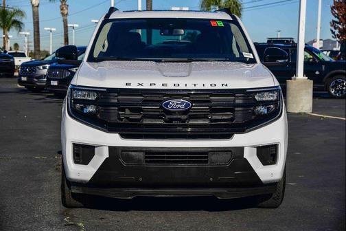2025 Ford Expedition Max Active 4x4