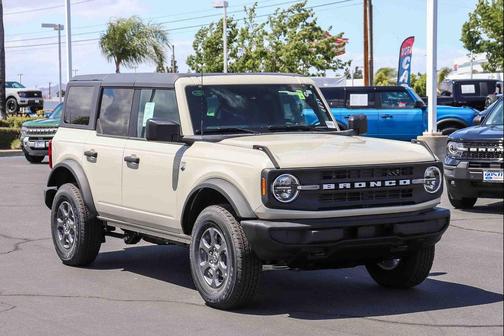 Desert Sand 2026 Ford Bronco Big Bend