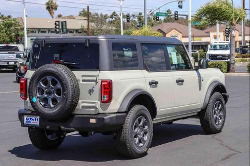 Desert Sand 2026 Ford Bronco Big Bend