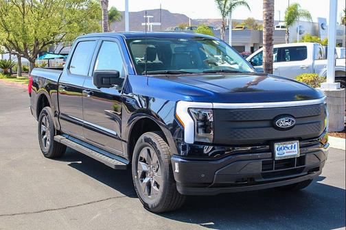 2025 Ford F-150 Lightning Flash