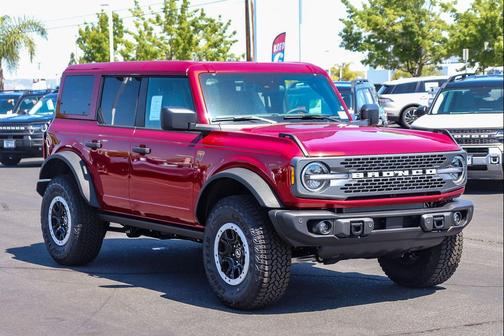 Ruby Red Metallic Tinted Clearcoat 2026 Ford Bronco Badlands