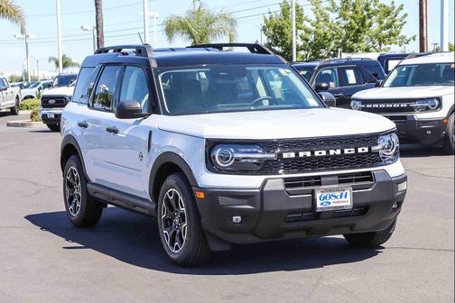 Space White Metallic 2026 Ford Bronco Sport Outer Banks