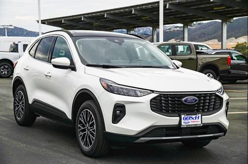 2025 Ford Escape PHEV SE