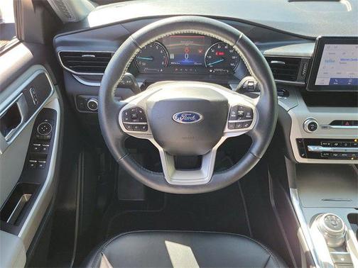 Carbonized Gray Metallic 2022 Ford Explorer XLT