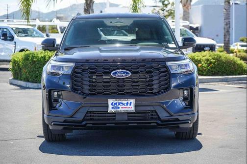 Agate Black Metallic 2026 Ford Explorer ST-Line