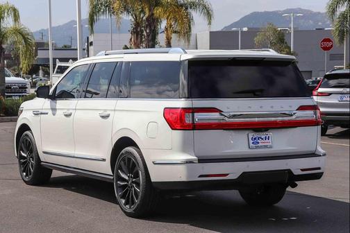 Pristine White 2020 Lincoln Navigator Reserve