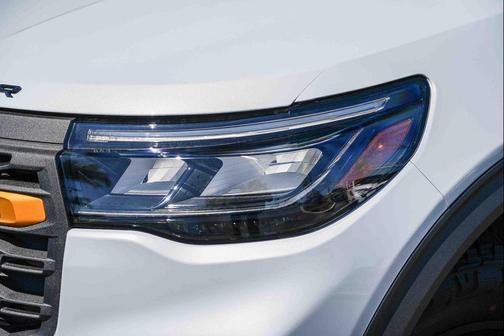 Space White Metallic 2026 Ford Explorer Tremor