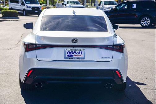 2022 Lexus IS 300 Base