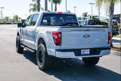 Avalanche 2026 Ford F-150 XLT