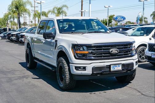 Avalanche 2026 Ford F-150 XLT