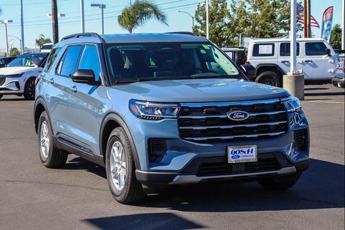 Vapor Blue Metallic 2026 Ford Explorer Active