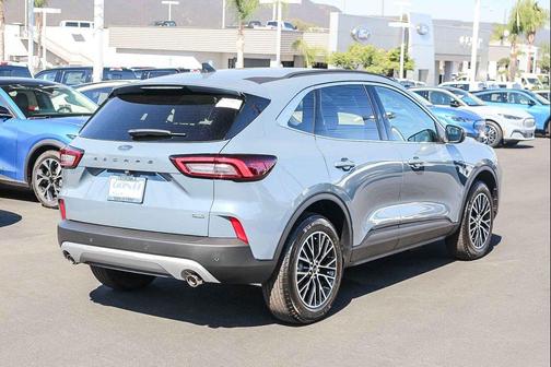 2025 Ford Escape PHEV SE