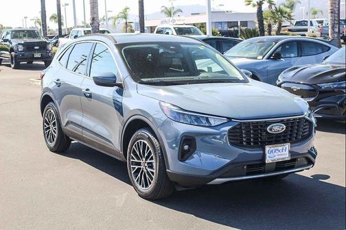 2025 Ford Escape PHEV SE