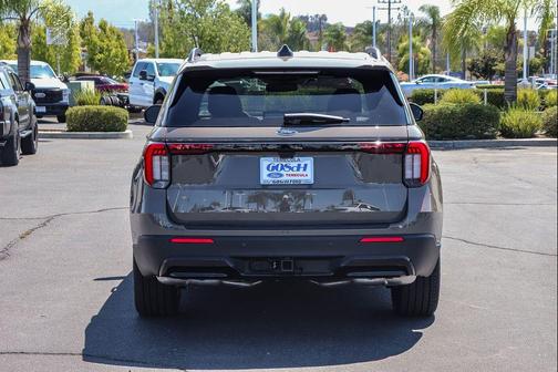Marsh Gray 2026 Ford Explorer ST-Line