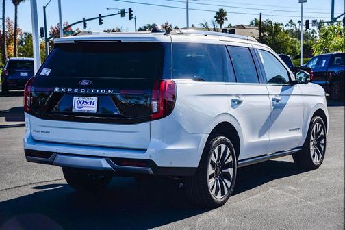 2025 Ford Expedition Platinum