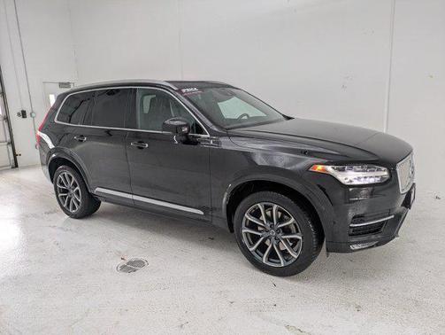 Onyx Black Metallic 2017 Volvo XC90 T6 Inscription