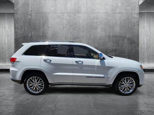 2017 Jeep Grand Cherokee Summit