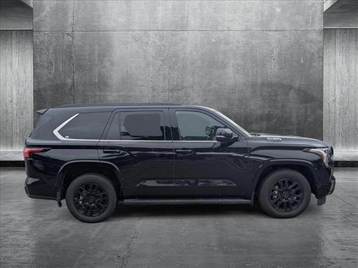 2025 Toyota Sequoia SR5