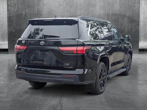 2025 Toyota Sequoia SR5