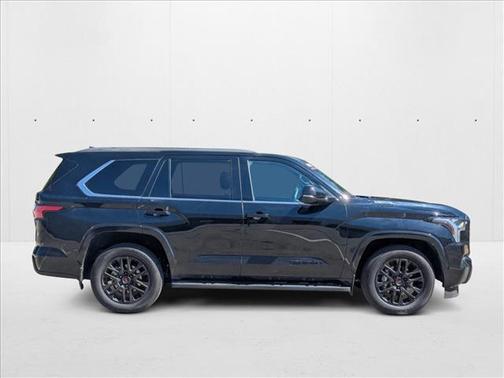 2025 Toyota Sequoia SR5