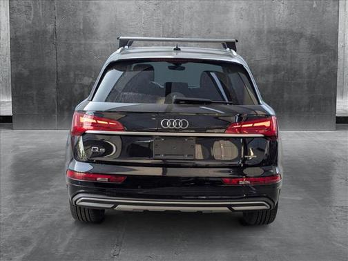 2021 Audi Q5 45 Premium Plus