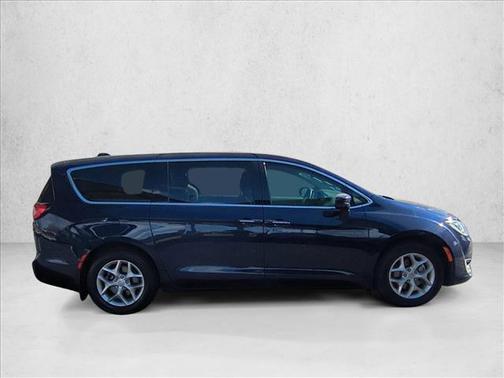 2018 Chrysler Pacifica Touring Plus
