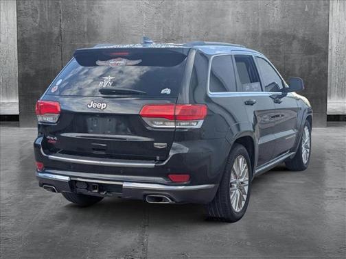 2016 Jeep Grand Cherokee Summit