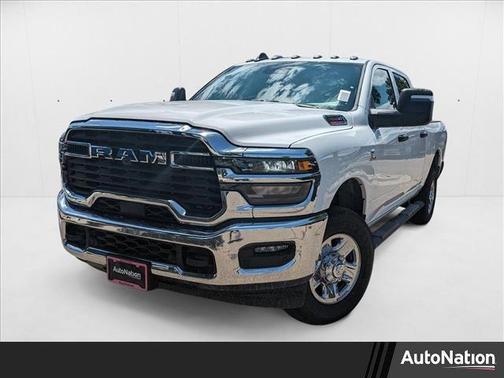 2025 RAM 2500 Tradesman Crew Cab 4x4 6'4' Box
