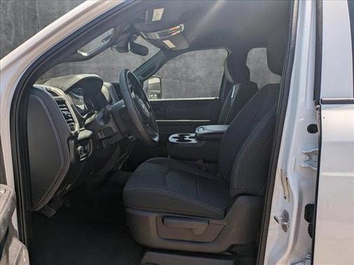 2025 RAM 2500 Tradesman Crew Cab 4x4 6'4' Box