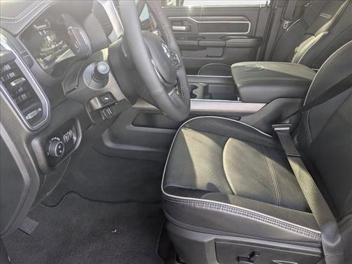 2025 RAM 2500 Laramie Crew Cab 4x4 6'4' Box