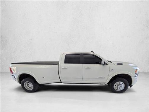 2022 RAM 3500 Limited Crew Cab 4x4 8' Box