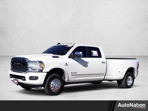 2022 RAM 3500 Limited Crew Cab 4x4 8' Box