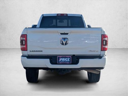 2022 RAM 2500 Laramie Crew Cab 4x4 8' Box