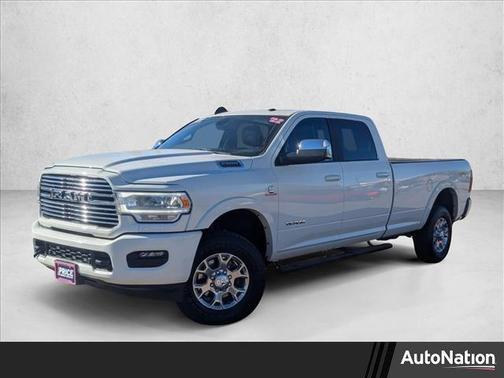 2022 RAM 2500 Laramie Crew Cab 4x4 8' Box