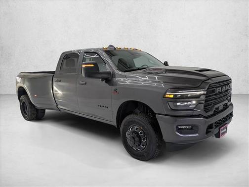 2026 RAM 3500 Laramie Crew Cab 4x4 8' Box