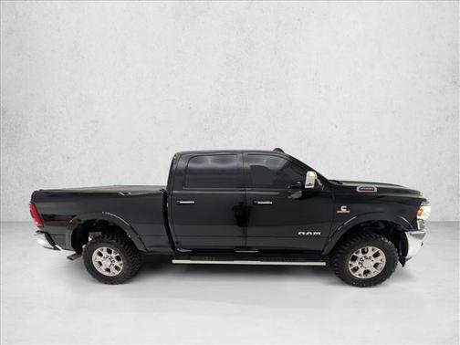 Diamond Black Crystal Pearlcoat 2021 RAM 2500 Laramie Crew Cab 4x4 6'4' Box