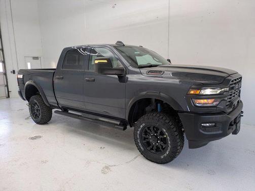 2026 RAM 2500 Tradesman Crew Cab 4x4 6'4' Box