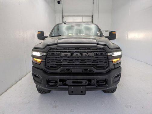 2026 RAM 2500 Tradesman Crew Cab 4x4 6'4' Box