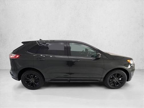 Forged Green Metallic 2024 Ford Edge SE