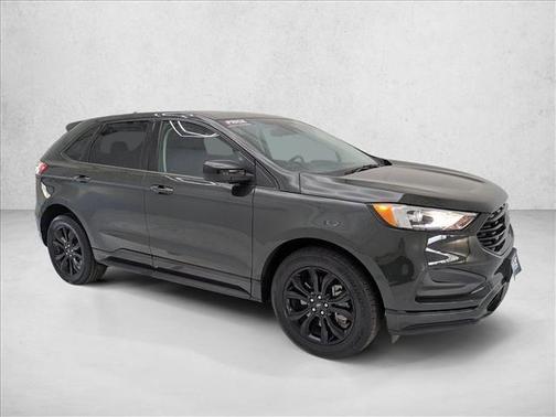 Forged Green Metallic 2024 Ford Edge SE