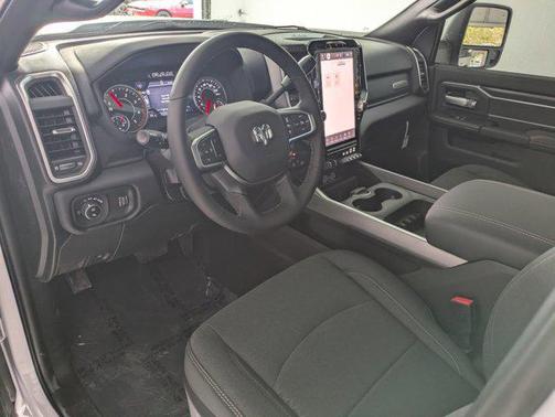 Bright White Clearcoat 2026 RAM 2500 Big Horn Crew Cab 4x4 6'4' Box