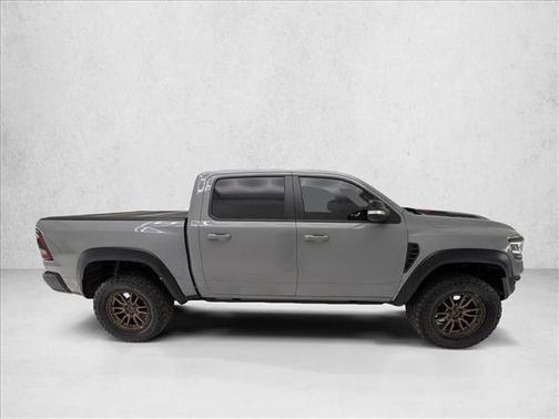 Diamond Black Crystal Pearlcoat 2022 RAM 1500 TRX