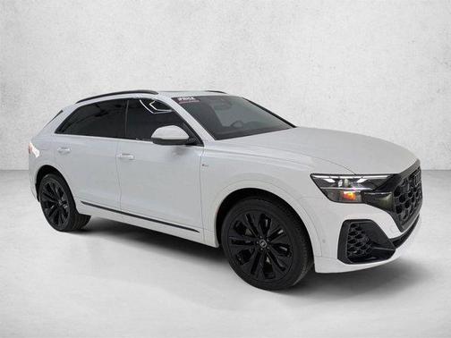 Glacier White Metallic 2025 Audi Q8 55 Premium Plus