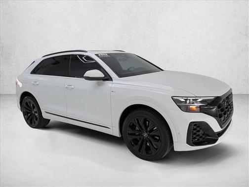Glacier White Metallic 2025 Audi Q8 55 Premium Plus