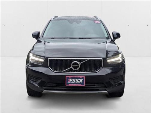 2020 Volvo XC40 T5 Momentum