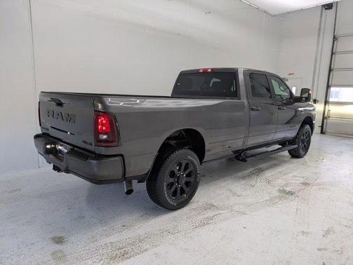 2026 RAM 2500 Big Horn Crew Cab 4x4 8' Box