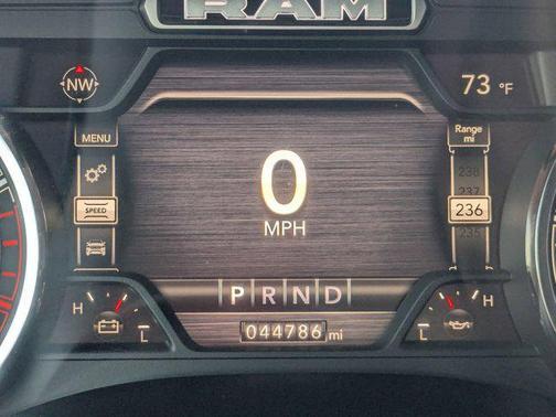 2022 RAM 3500 Laramie Crew Cab 4x4 8' Box