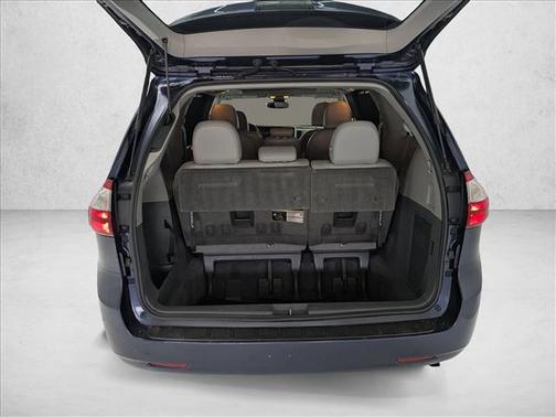 2019 Toyota Sienna XLE